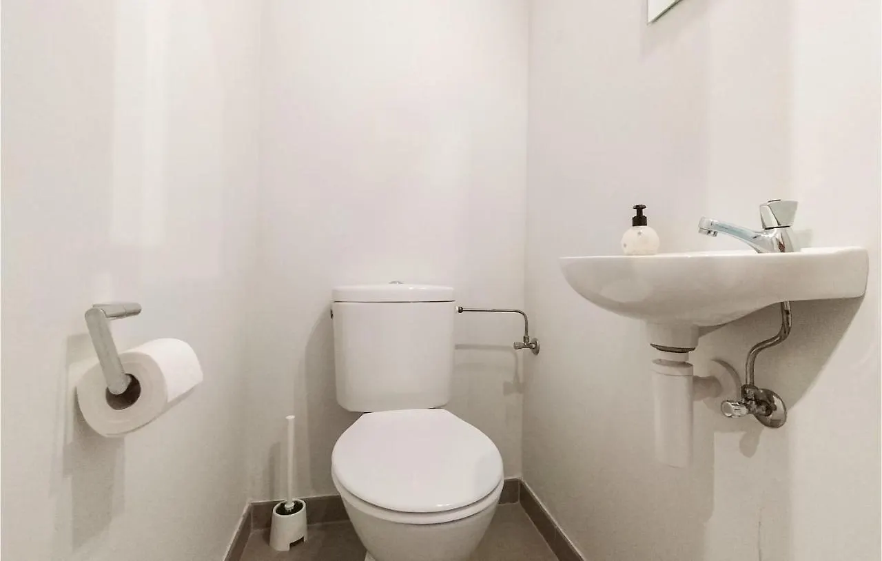 Stunning Apartment In Oostende With Wifi